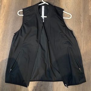 LULULEMON | paper thin vest